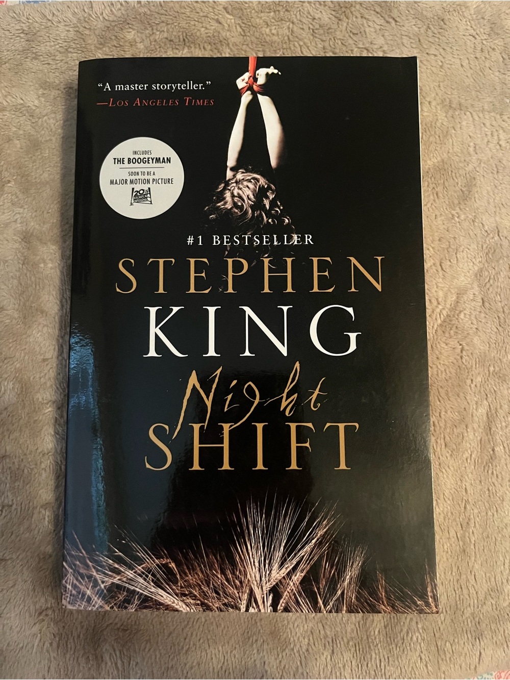 Stephen King Night Shift Paperback Book - Black & Gold Cover